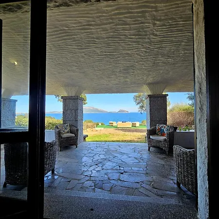 Splendida Vista Mare Privata Apartment *
